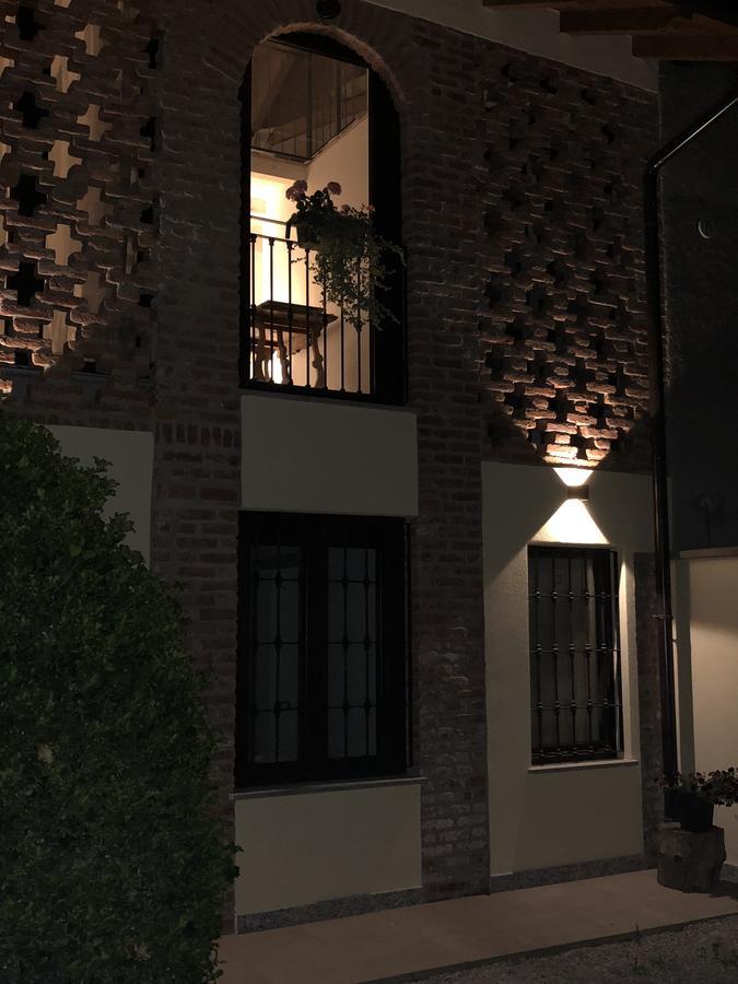 L'Ago Nel Pagliaio Apartment Turbigo ภายนอก รูปภาพ